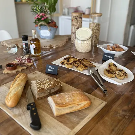 Alojamento de Acomodação e Pequeno-almoço Fiore Di Machja 4*