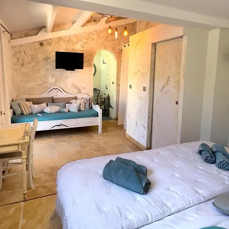 Fiore Di Machja Panzió