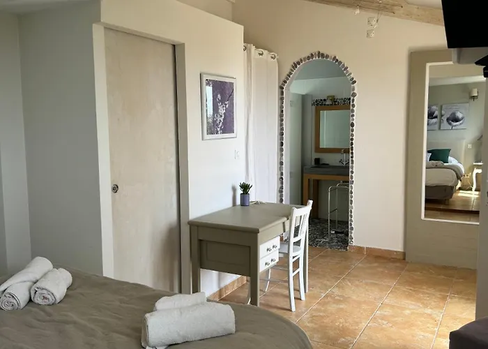 Fiore Di Machja Couette-café Coti-Chiavari (Corsica)